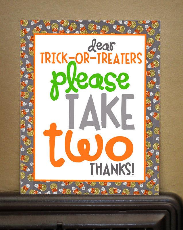 Printable Trick-or-Treat Sign - Dorky Doodles